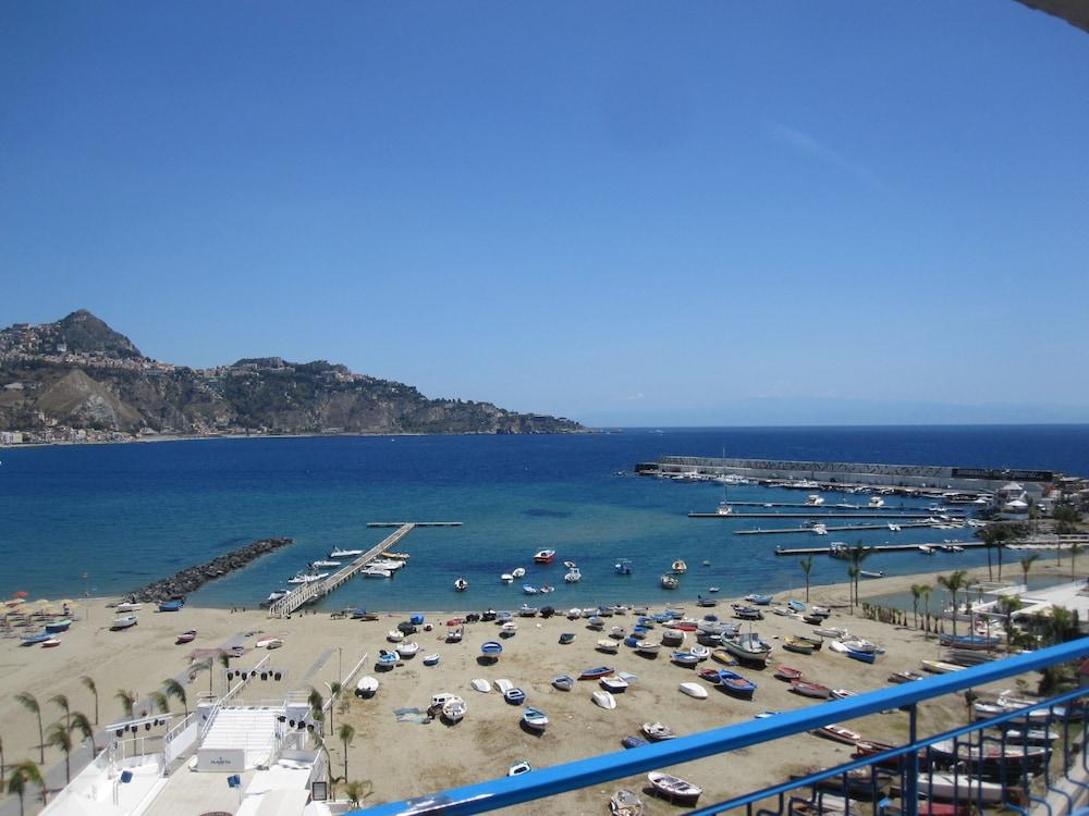 Panoramic 4*